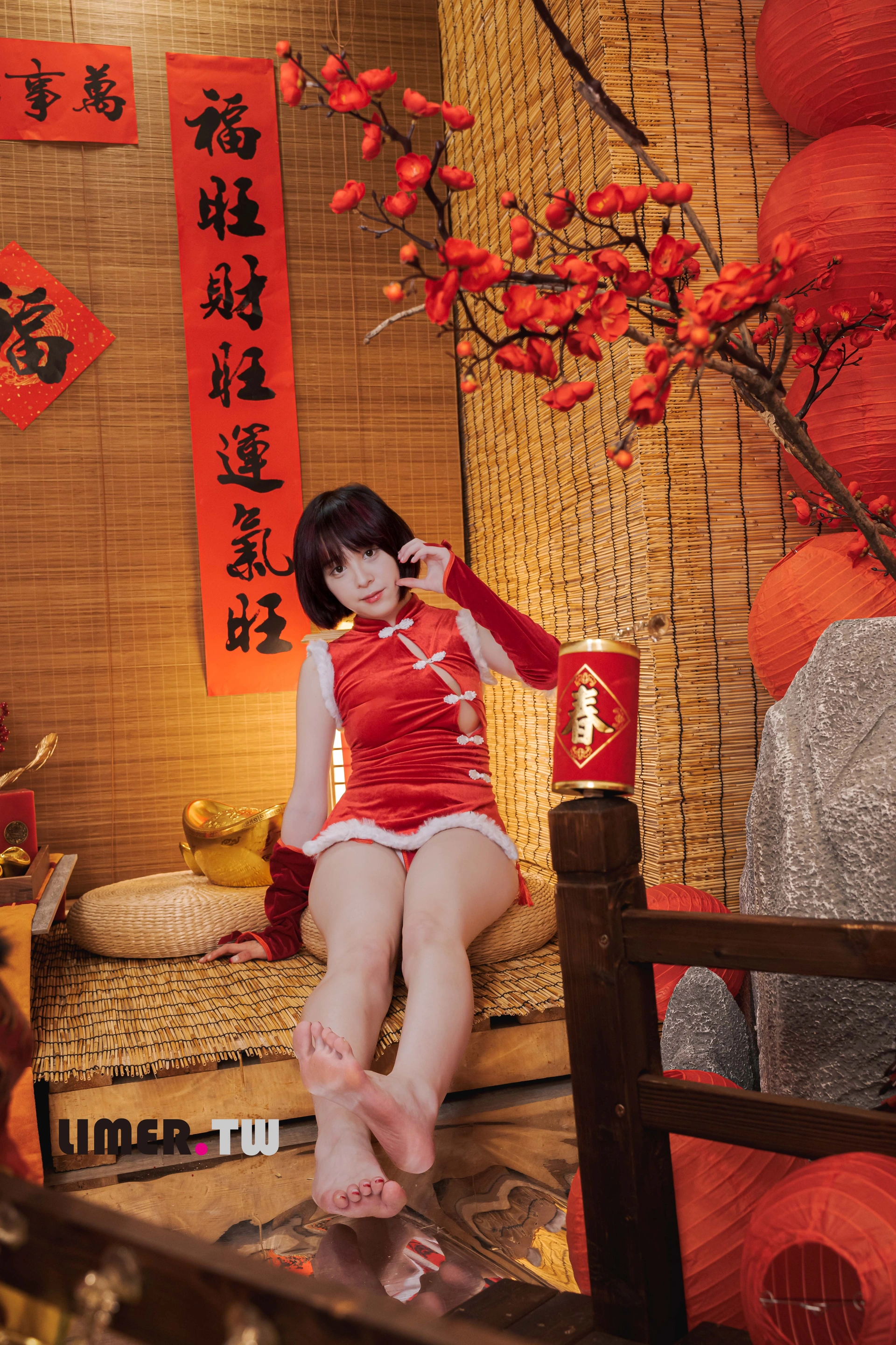 Limerence原创 No.101 Yua 新年特輯 裸足 拜年 1